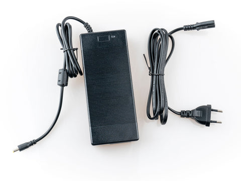 Ladegerät E-Scooter